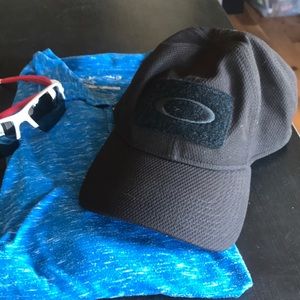 3️⃣for1️⃣2️⃣ Oakley Hat